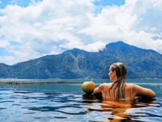 img-batur-natural-hot-spring-530x400