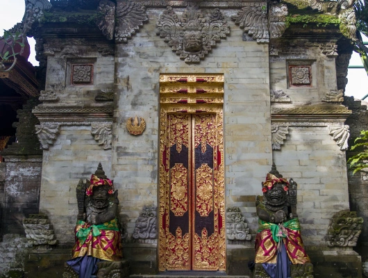 img-ubud-royal-palace-530x400